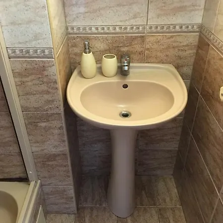 شقة Dvacitka